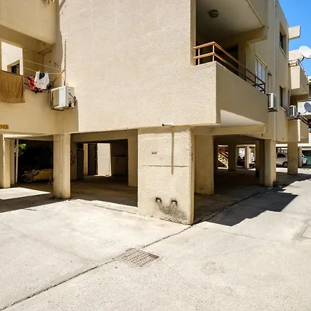 Apartamento Lovely 2 Bedroom Vacation Kohili - 3 Min Walk