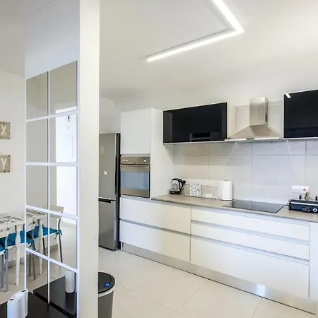 Lovely 2 Bedroom Vacation Kohili - 3 Min Walk *