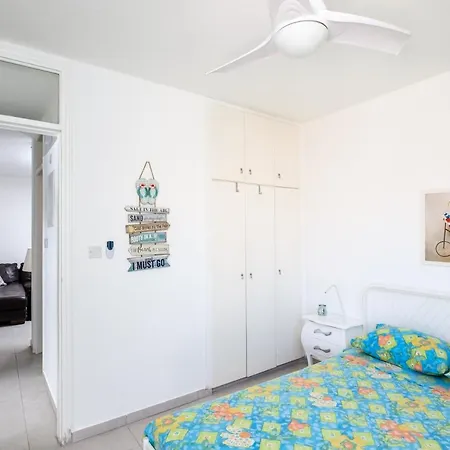 Lovely 2 Bedroom Vacation Kohili - 3 Min Walk * Paralimni